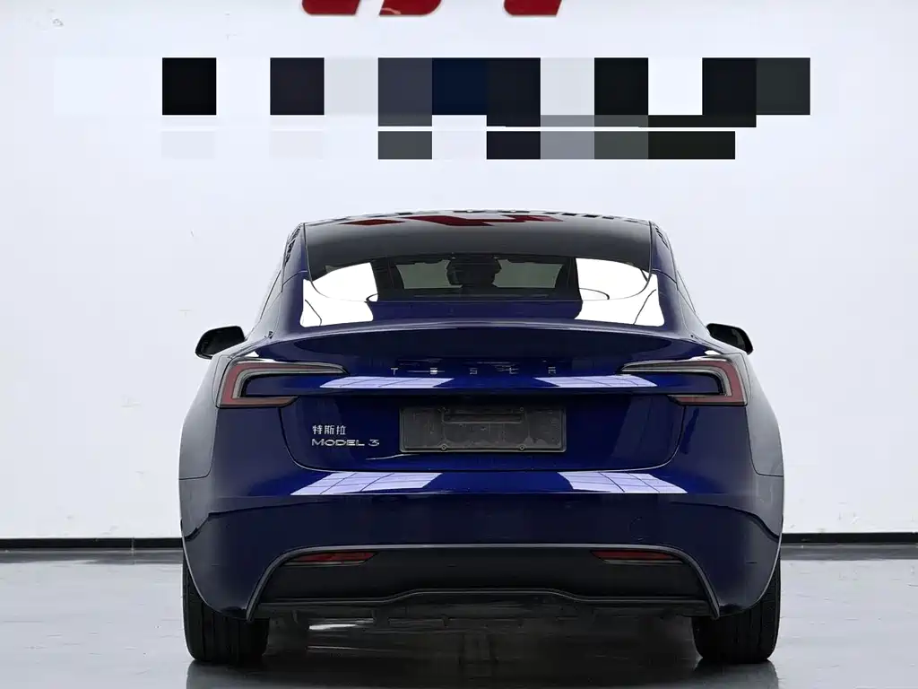 Tesla Model 3 — фото 9