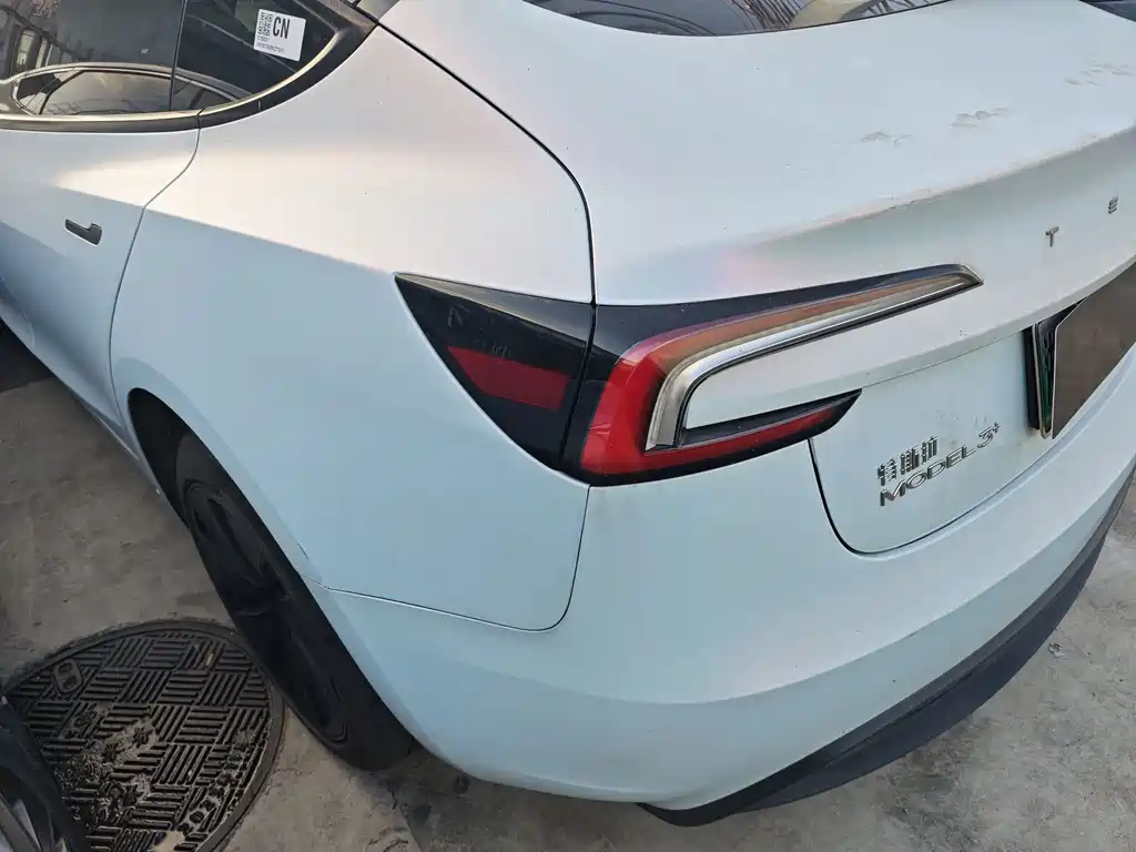 Tesla Model 3 — фото 10