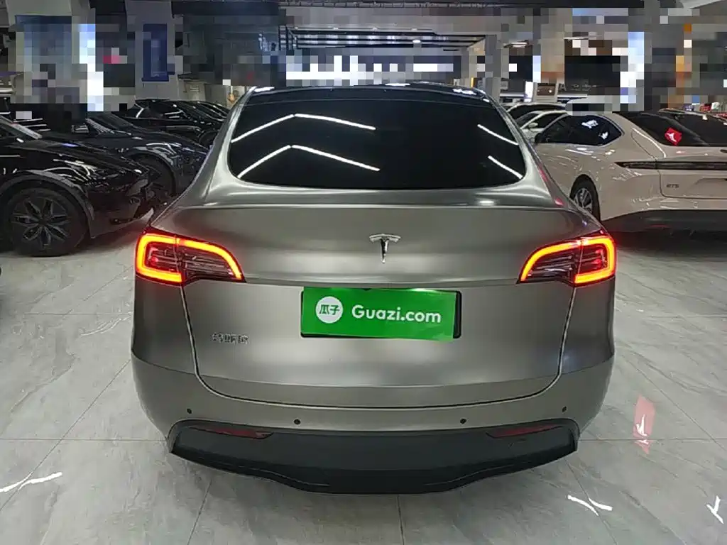 Tesla Model Y — фото 6