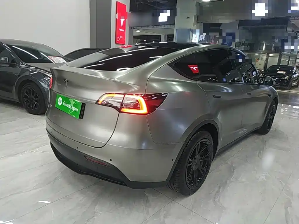 Tesla Model Y — фото 7