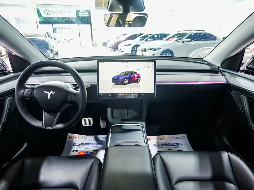 Tesla Model Y — фото 4