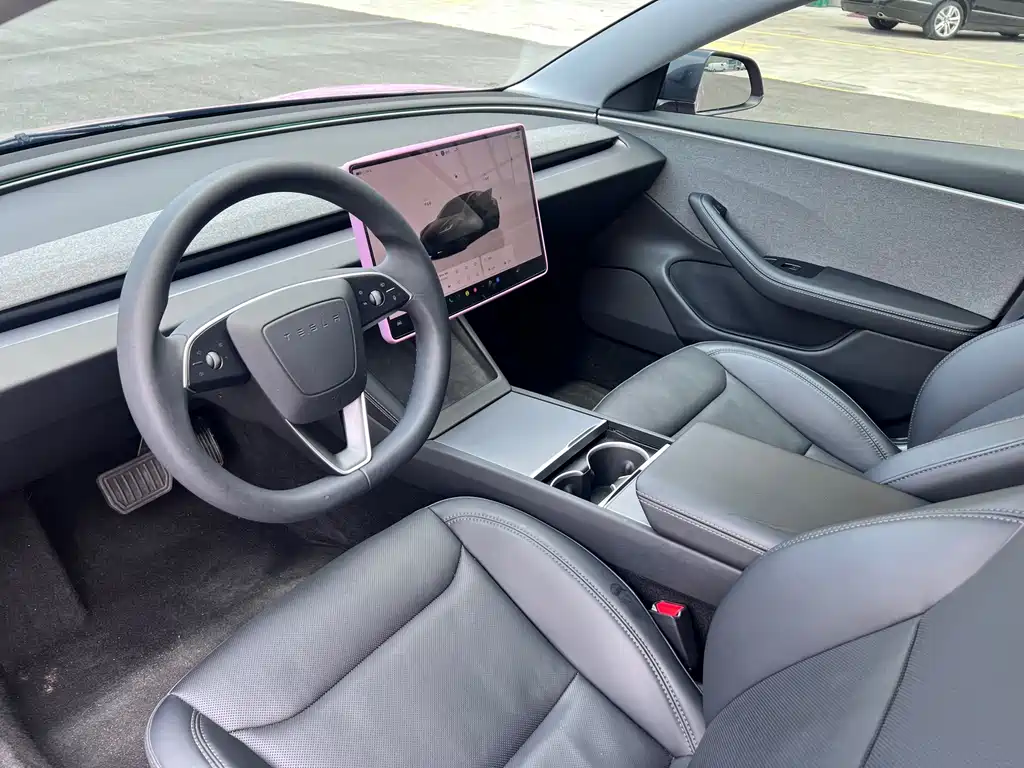 Tesla Model 3 — фото 4