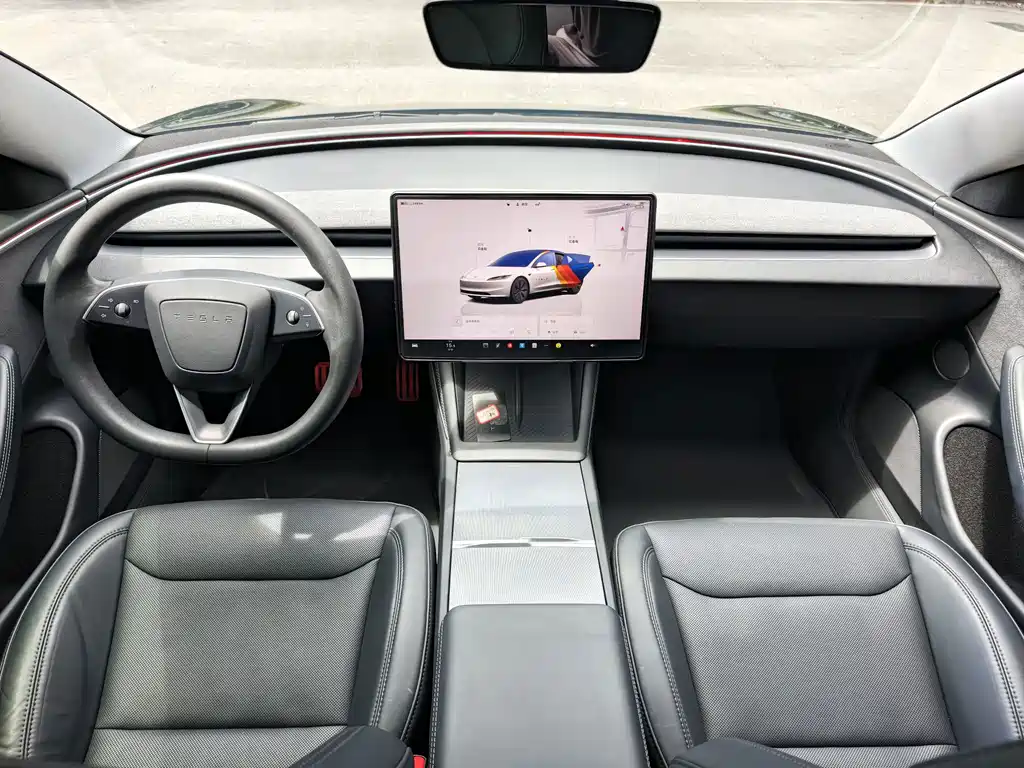 Tesla Model 3 — фото 5