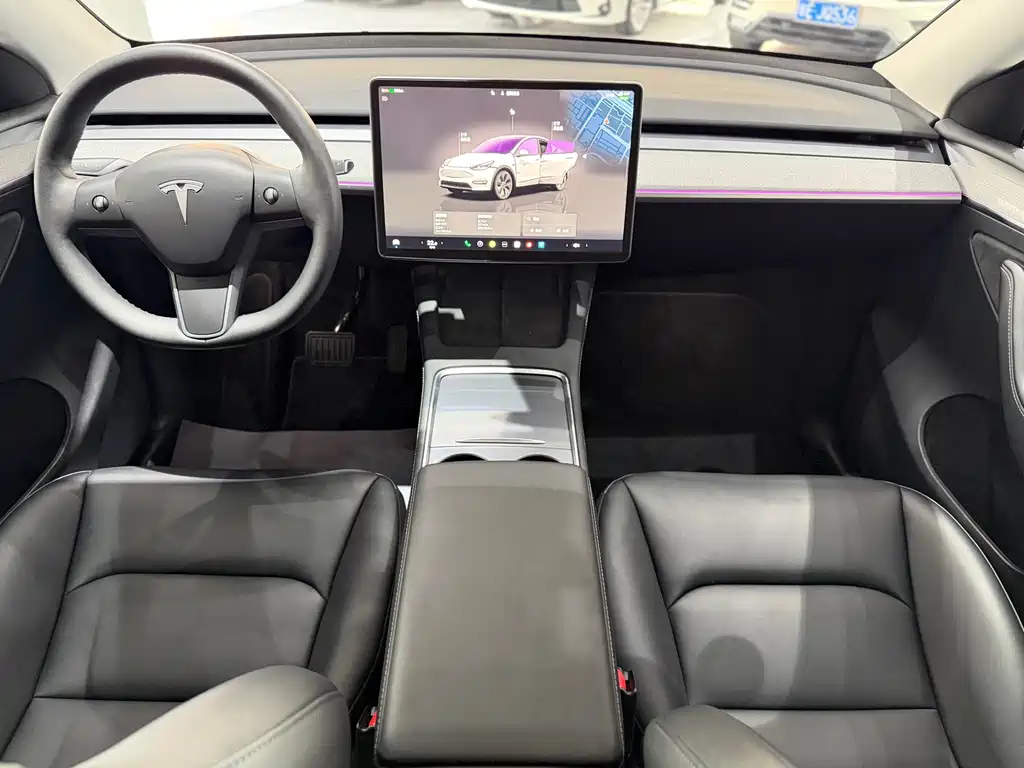 Tesla Model Y — фото 8