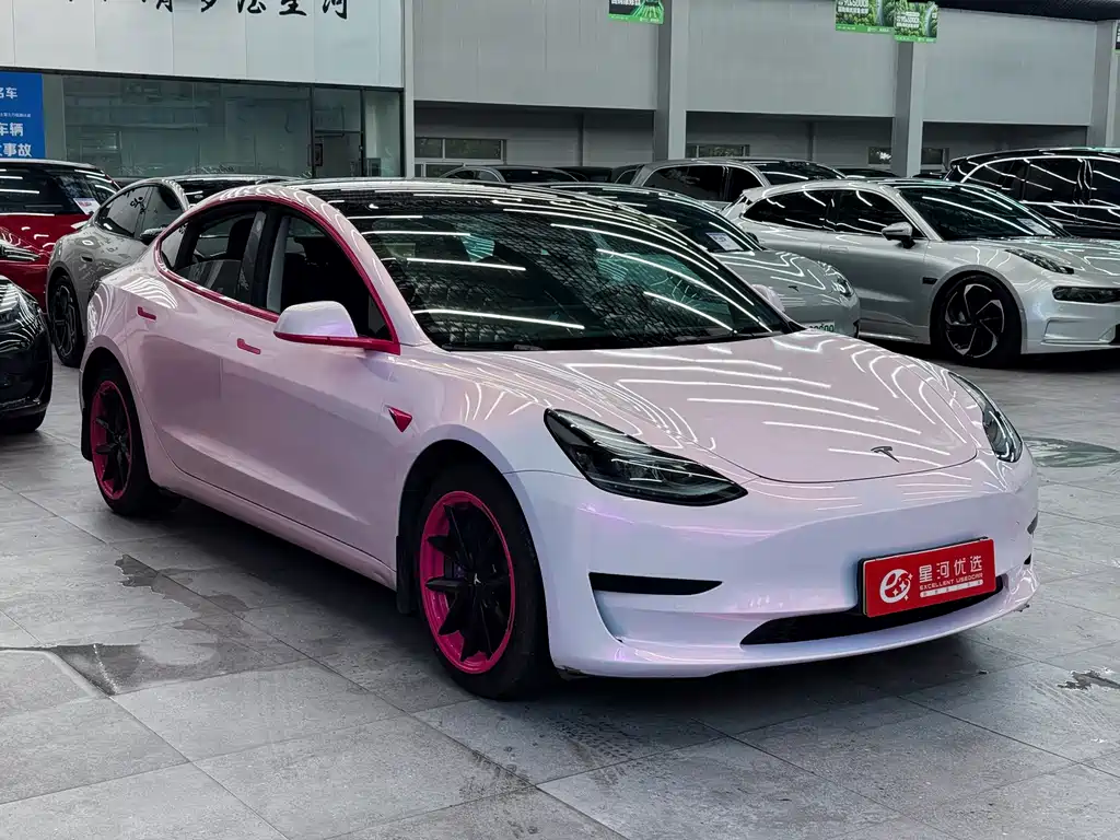 Tesla Model 3 — фото 3