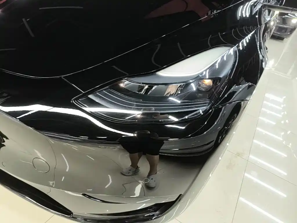 Tesla Model Y — фото 24