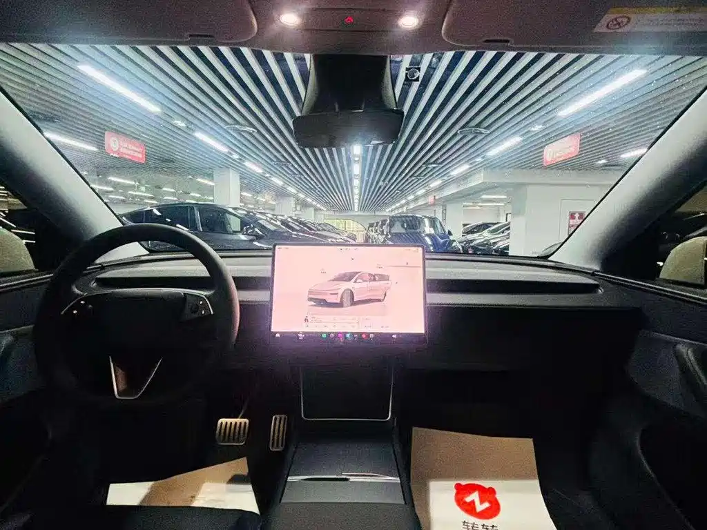 Tesla Model Y — фото 5