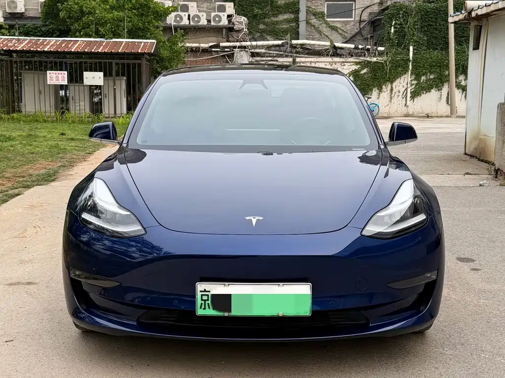 Tesla Model 3 — фото 2