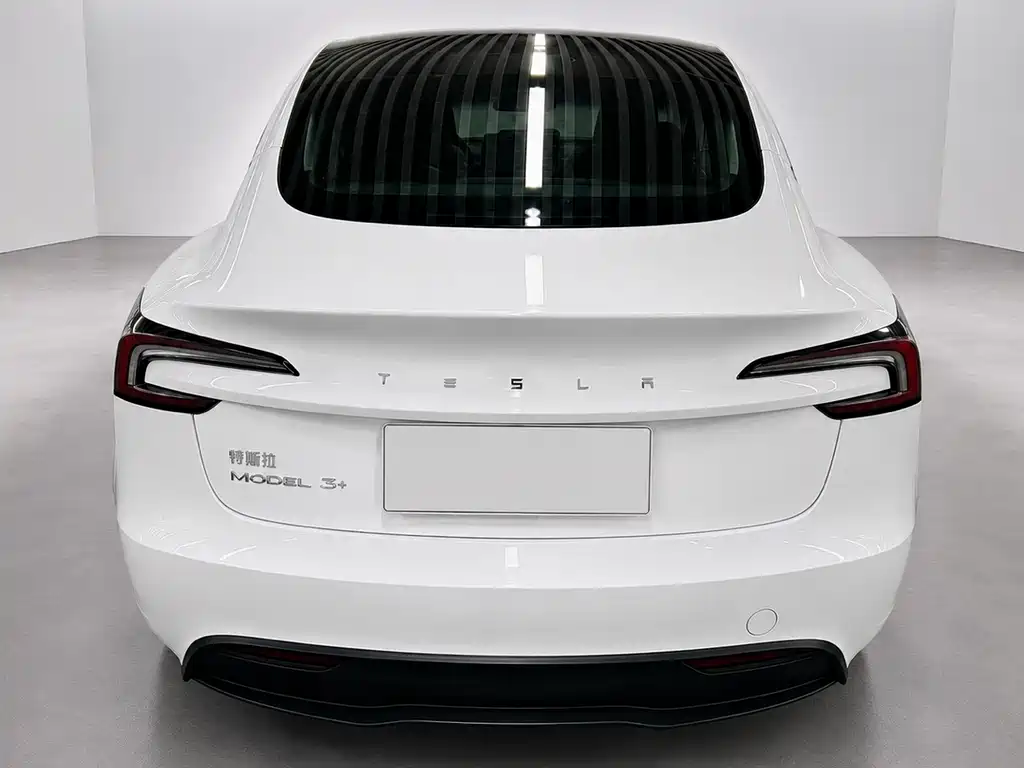 Tesla Model 3 — фото 5