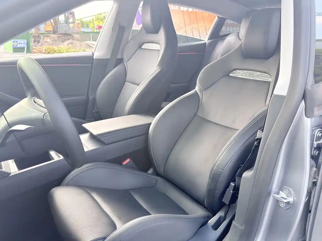 Tesla Model 3 — фото 9