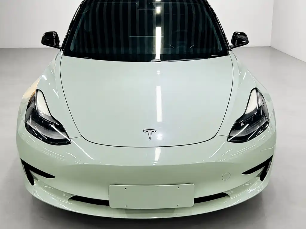 Tesla Model 3 — фото 2