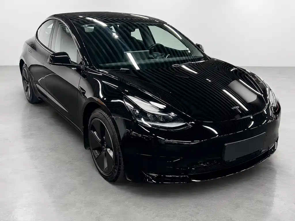 Tesla Model 3 — фото 3