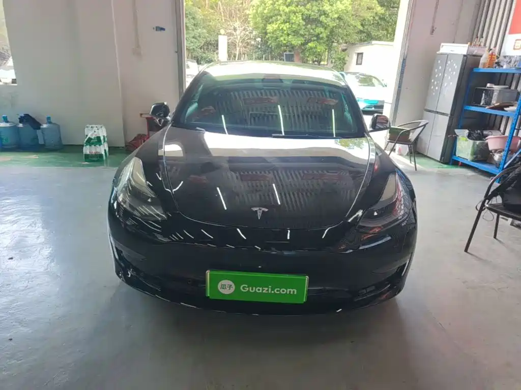 Tesla Model 3 — фото 3