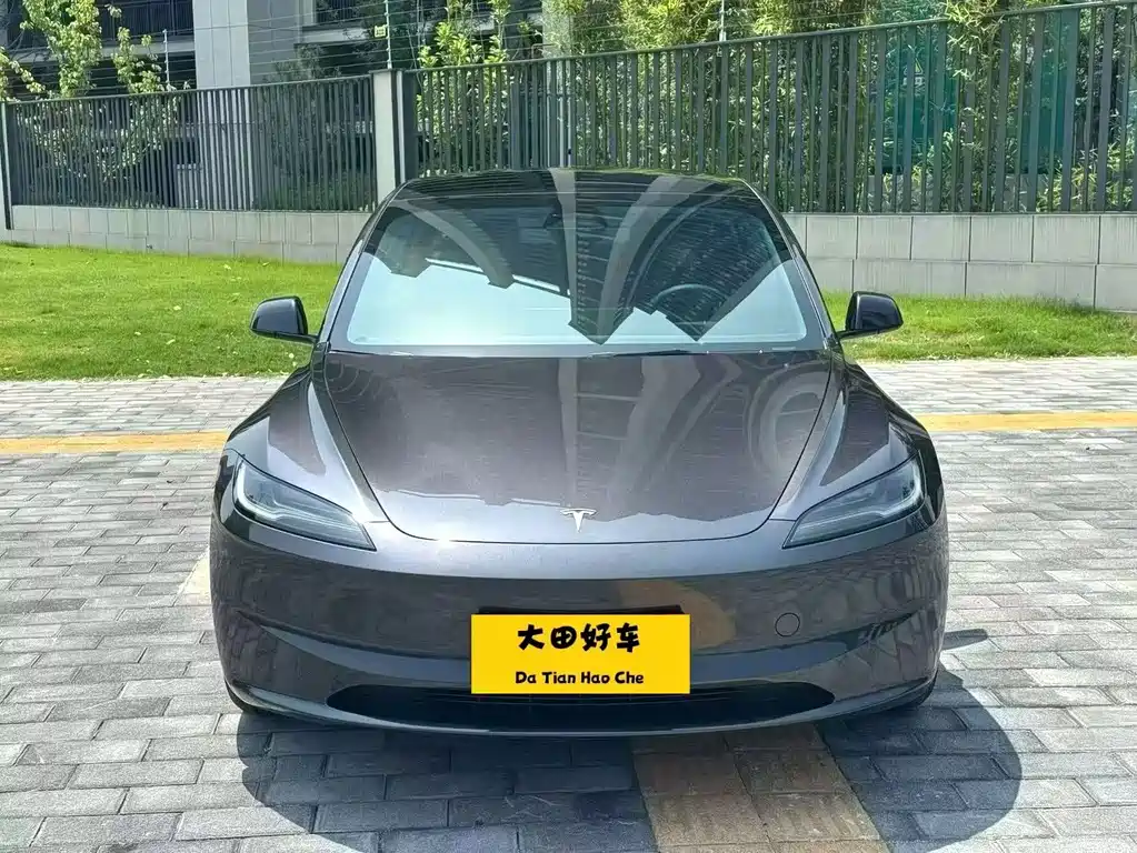 Tesla Model 3 — фото 6