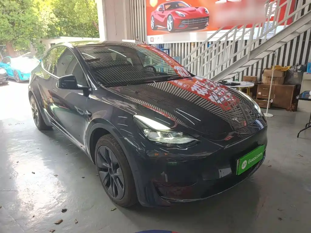 Tesla Model Y — фото 4