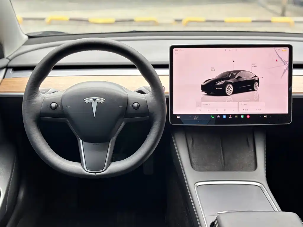 Tesla Model 3 — фото 6