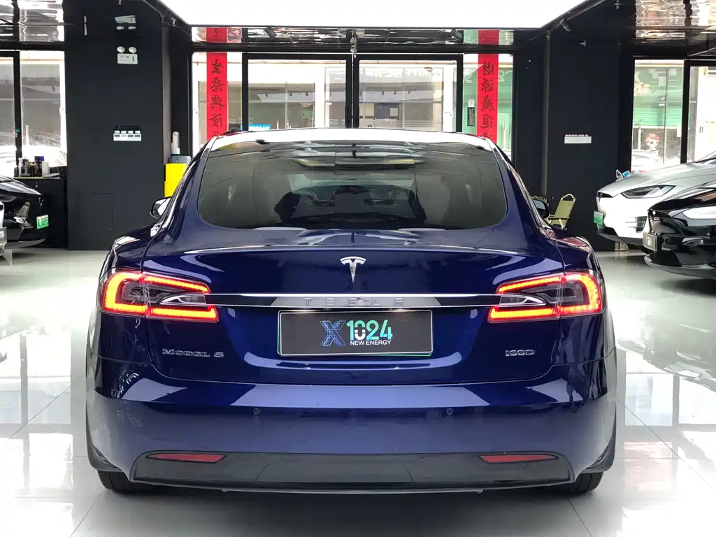 Tesla Model S — фото 18