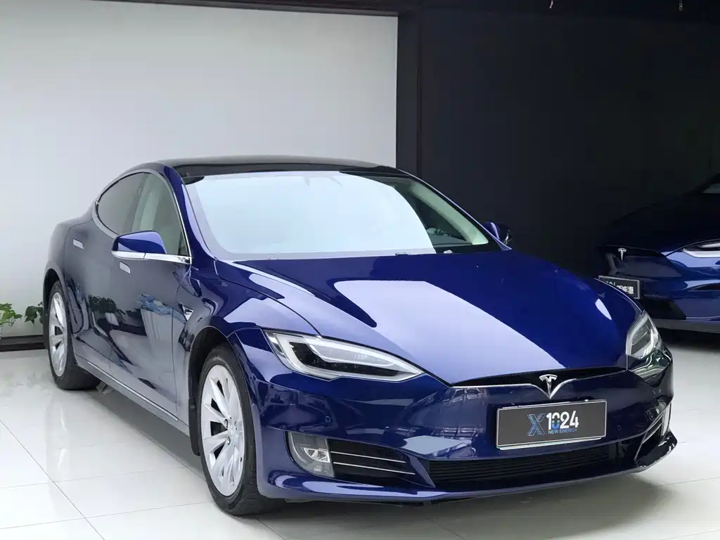 Tesla Model S — фото 3