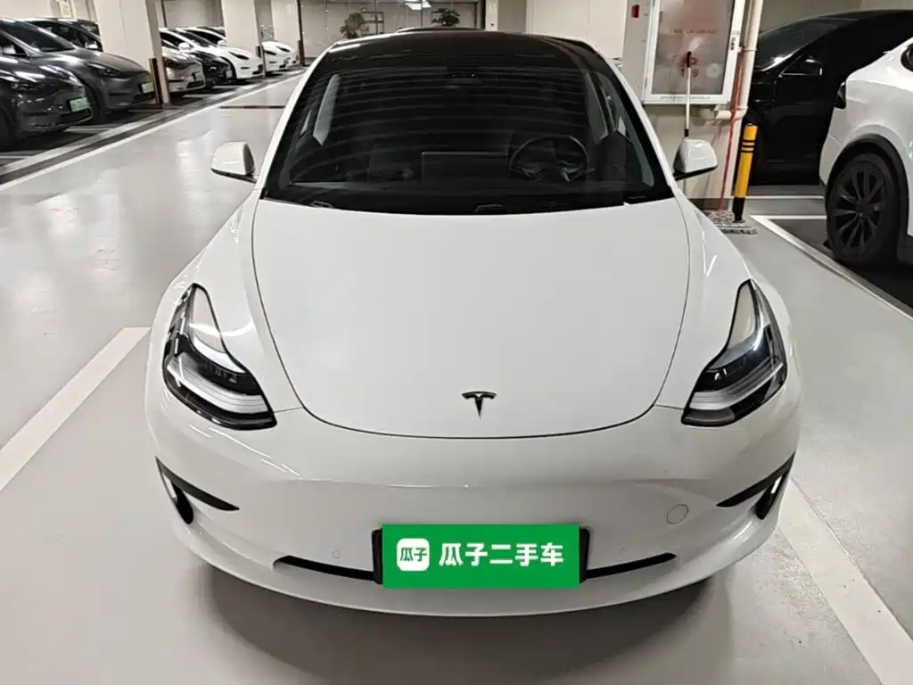 Tesla Model 3 — фото 3