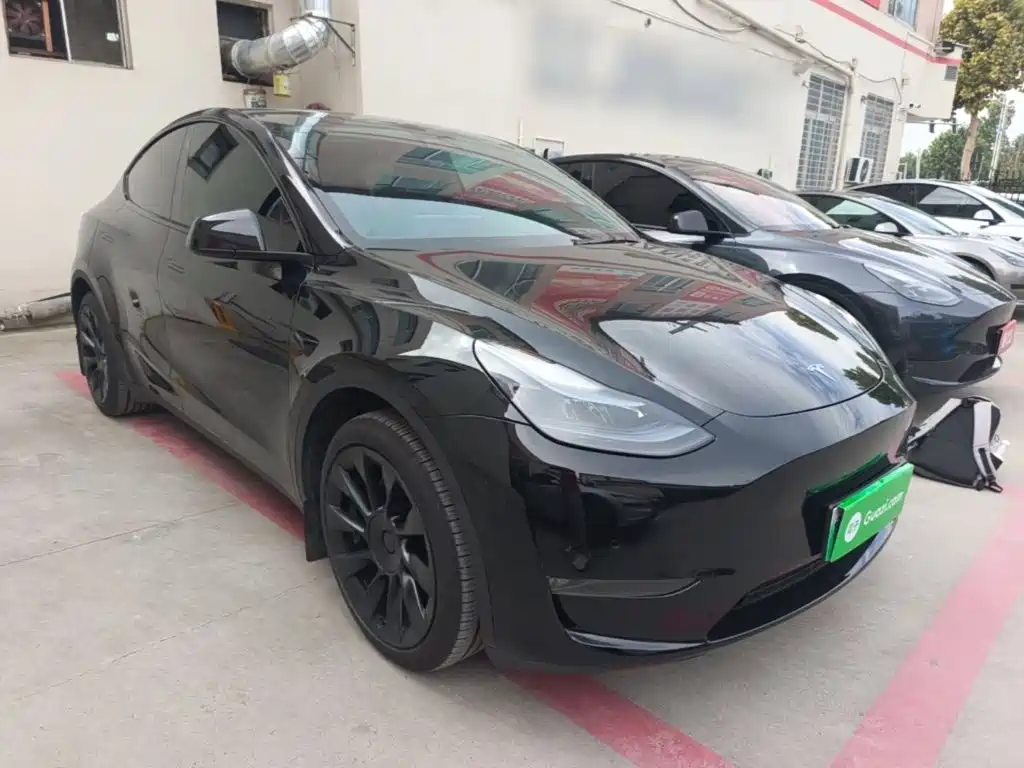 Tesla Model Y — фото 4