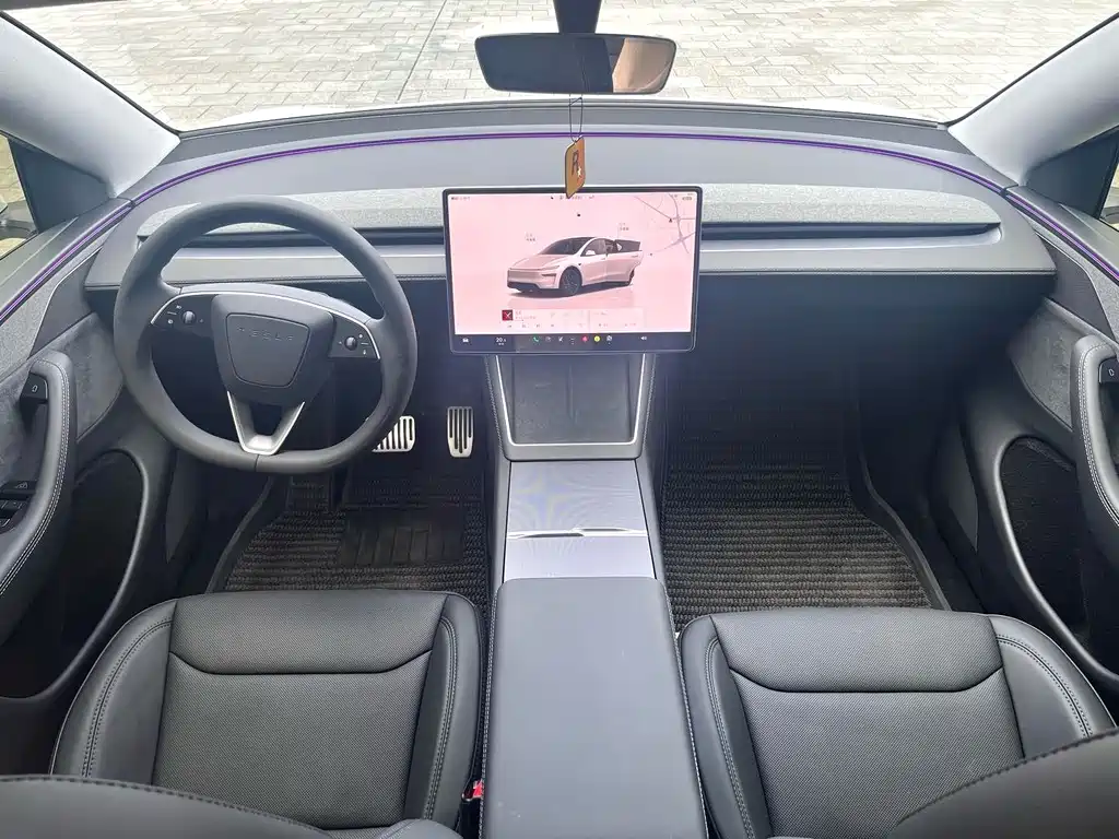 Tesla Model Y — фото 7