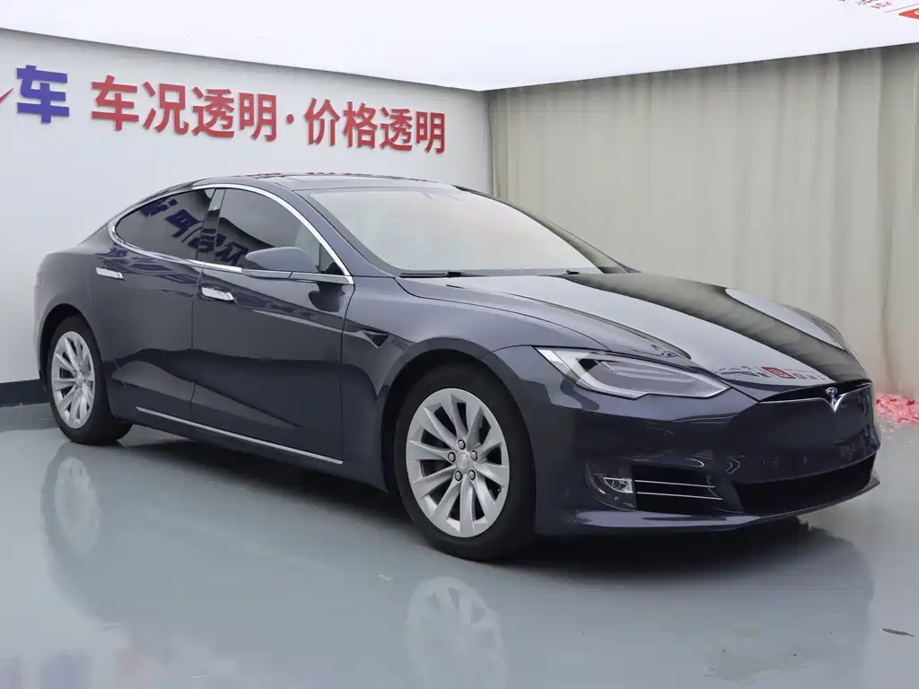 Tesla Model S — фото 2
