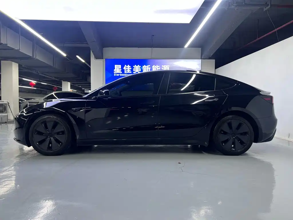 Tesla Model 3 — фото 9
