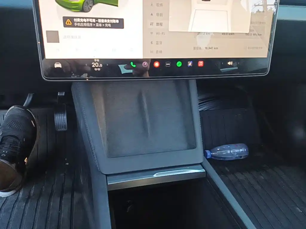 Tesla Model 3 — фото 14