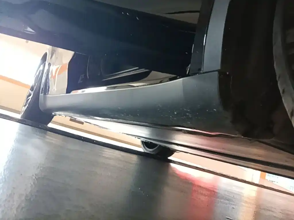 Tesla Model Y — фото 20