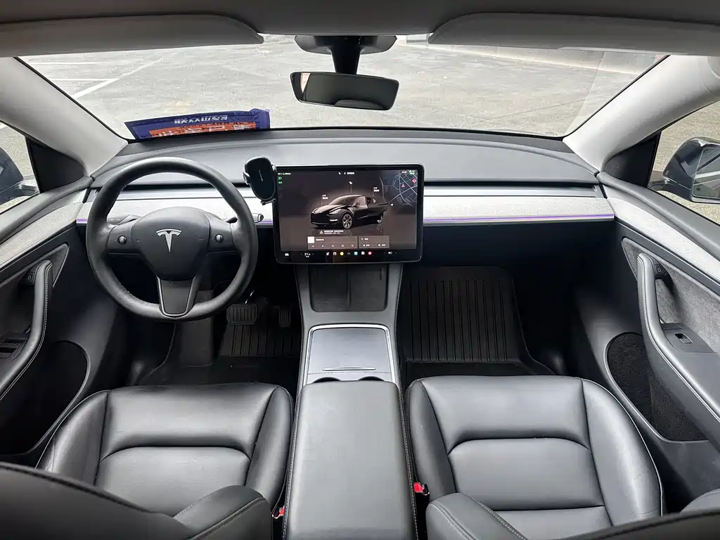 Tesla Model Y — фото 6