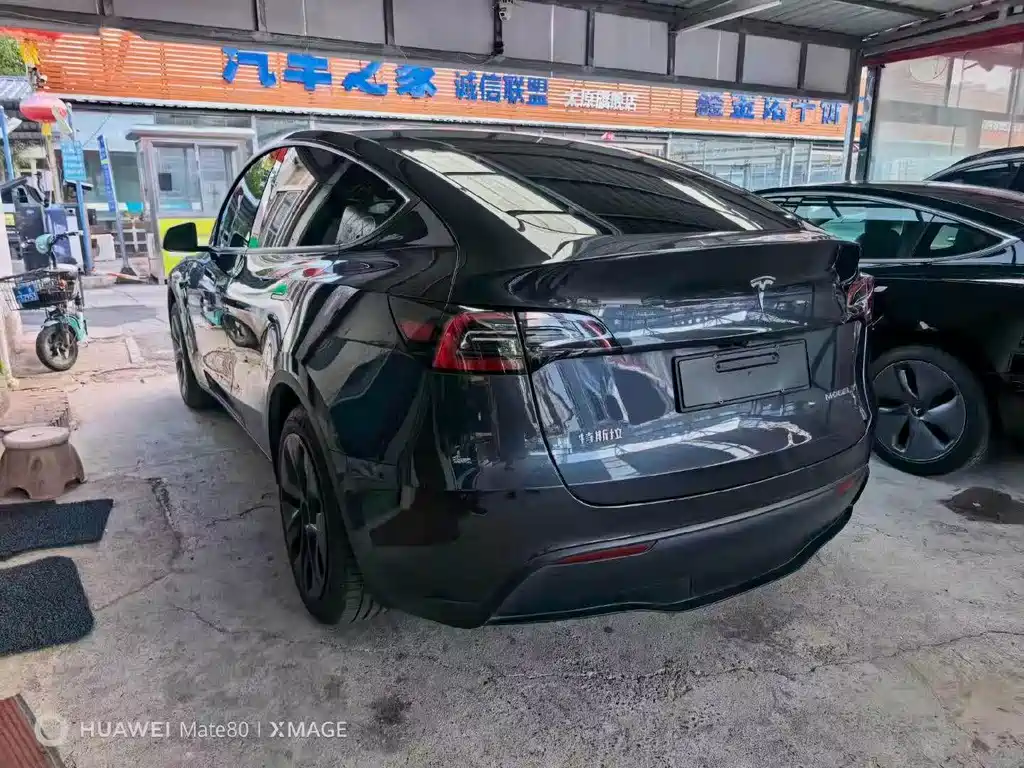 Tesla Model Y — фото 7