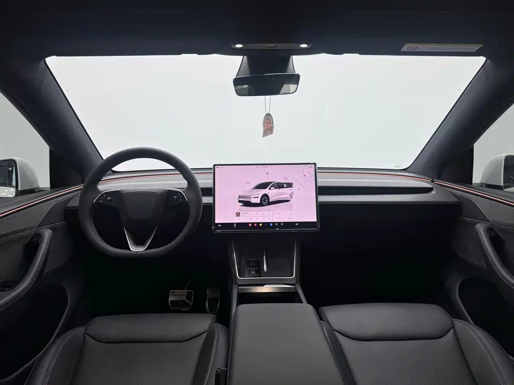 Tesla Model Y L — фото 2