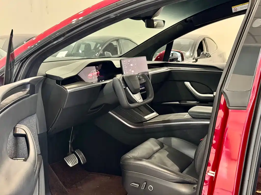 Tesla Model X — фото 4