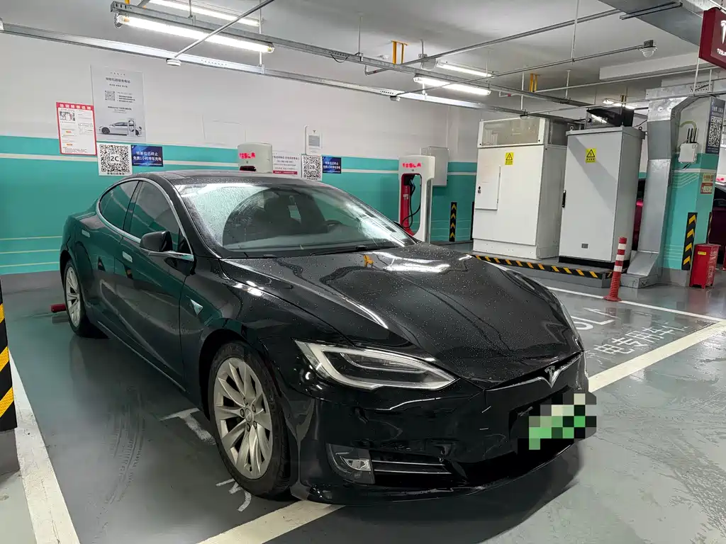 Tesla Model S — фото 5