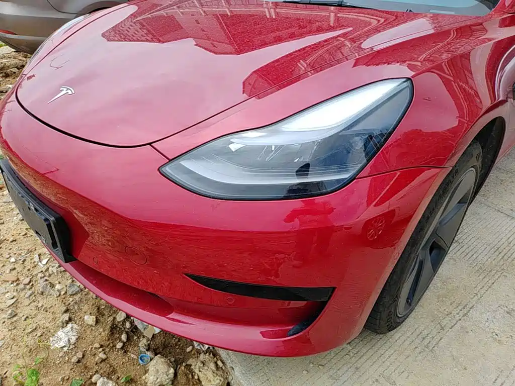 Tesla Model 3 — фото 24