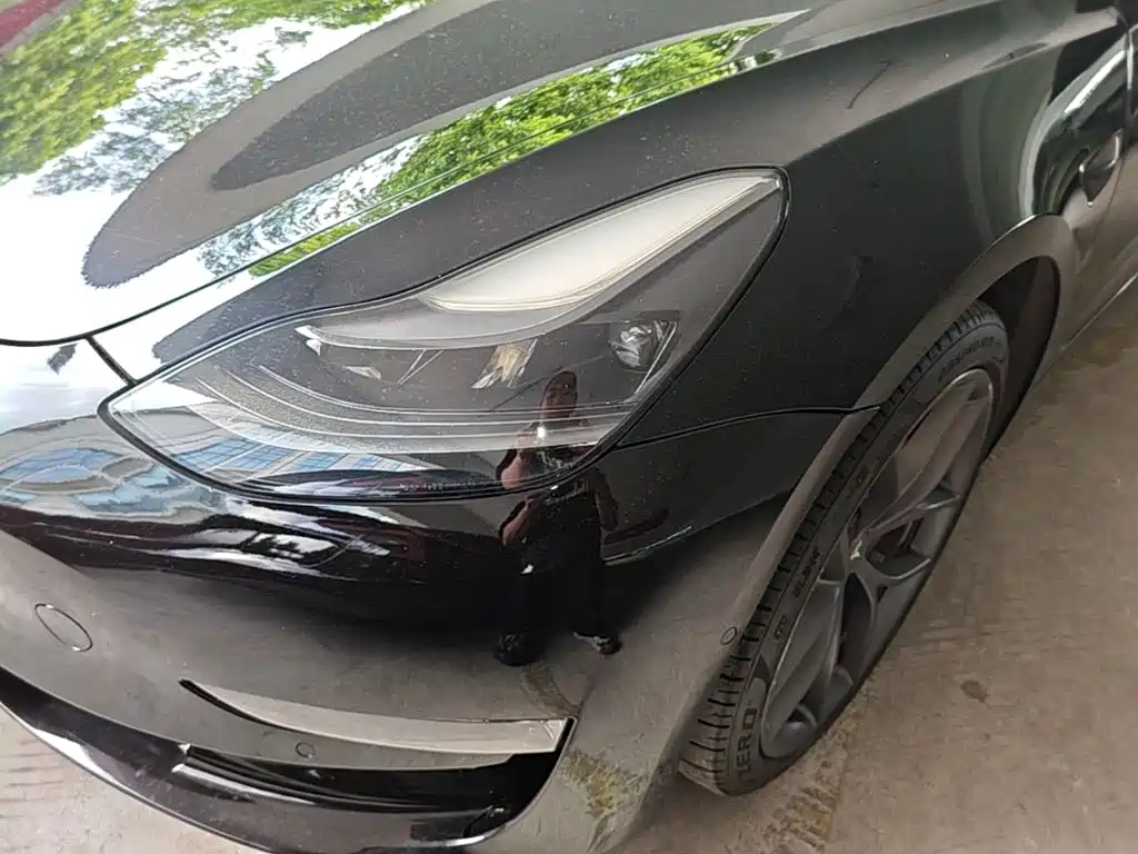 Tesla Model 3 — фото 24