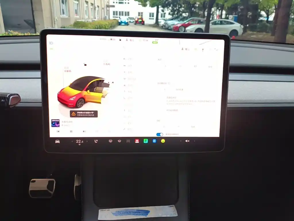 Tesla Model Y — фото 13