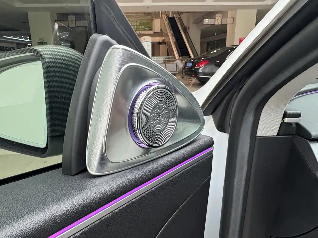 Tesla Model Y — фото 17