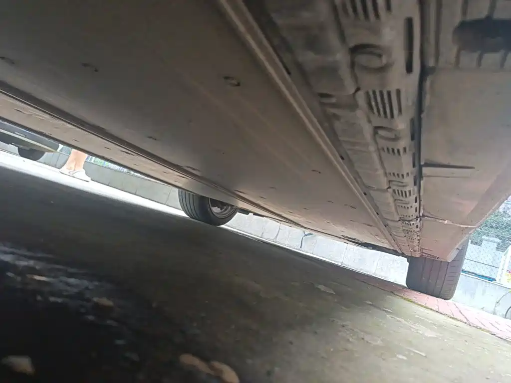 Tesla Model X — фото 17