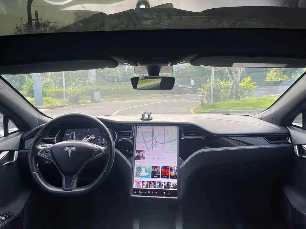 Tesla Model S — фото 22