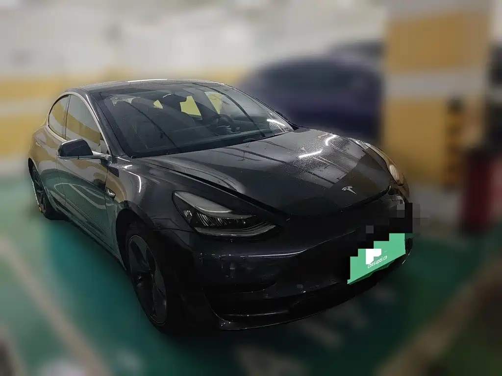 Tesla Model 3 — фото 3