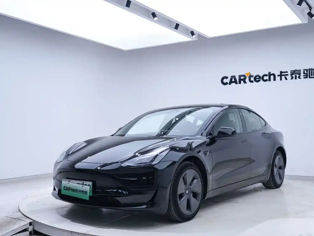 Tesla Model 3 — фото 8