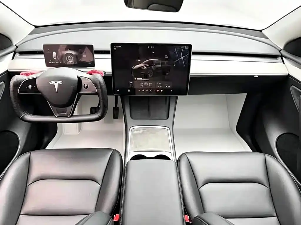 Tesla Model Y — фото 5