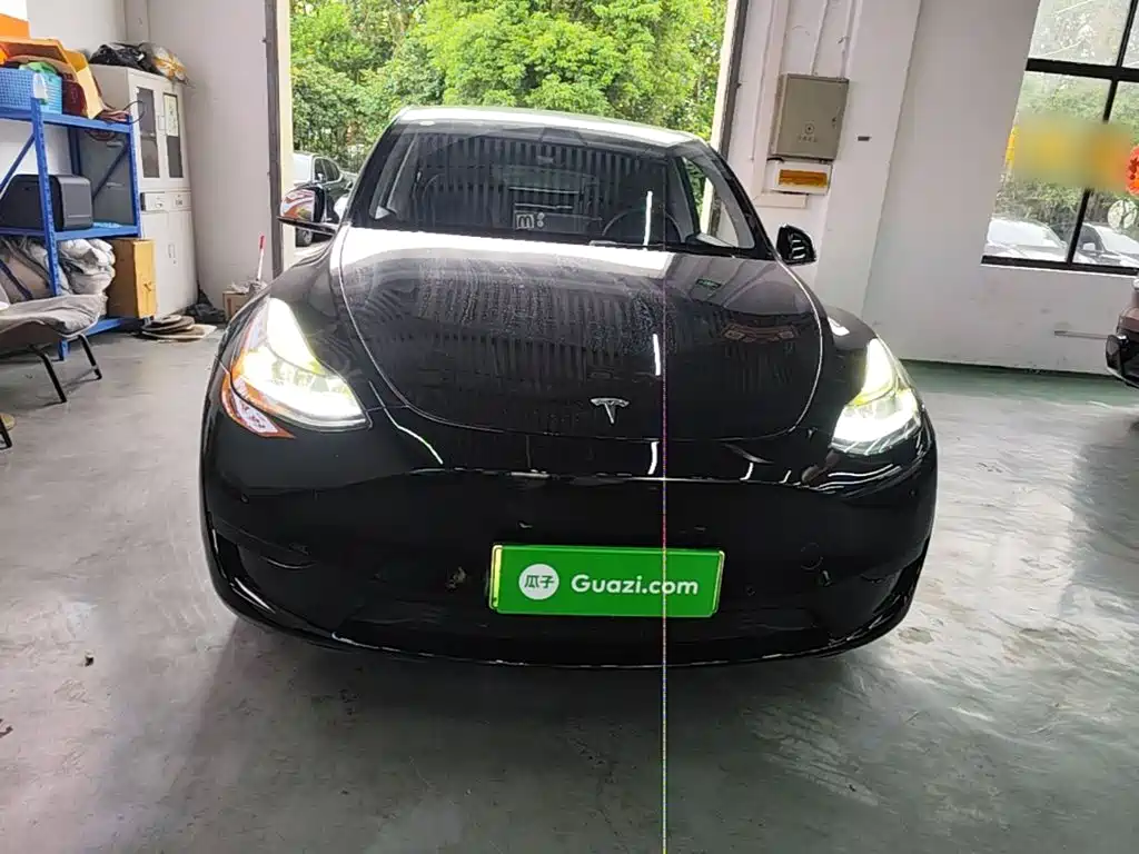 Tesla Model Y — фото 3