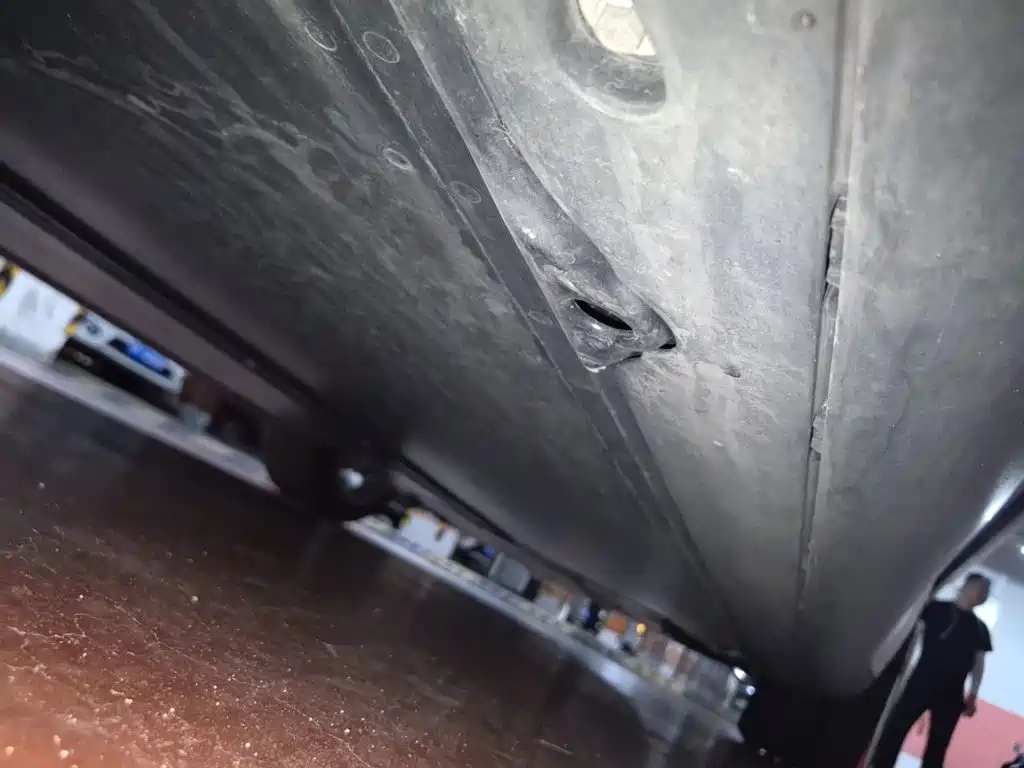Tesla Model Y — фото 19