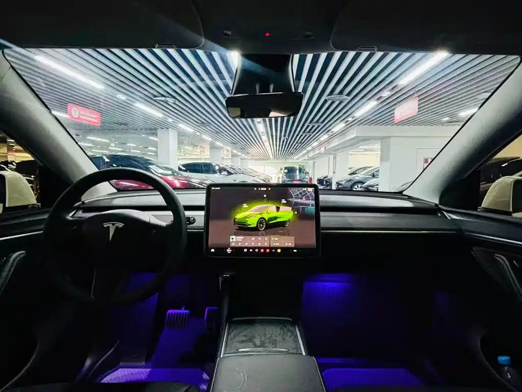 Tesla Model Y — фото 7