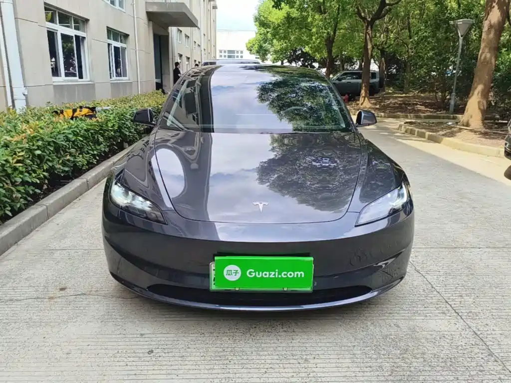 Tesla Model 3 — фото 3