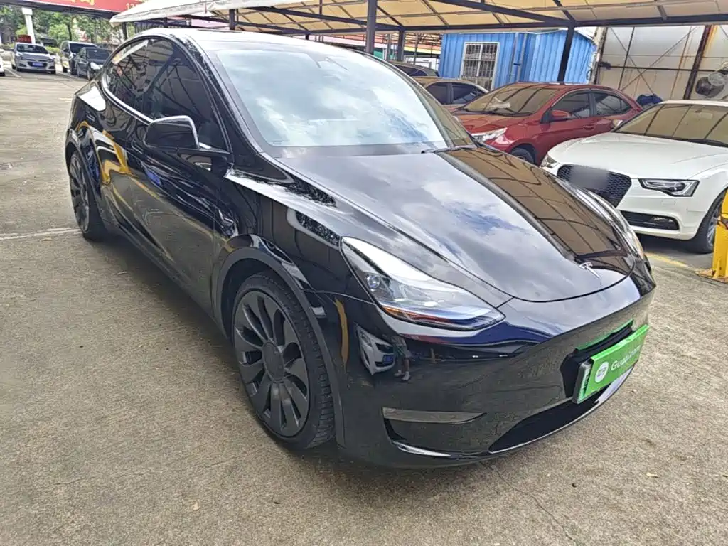 Tesla Model Y — фото 4