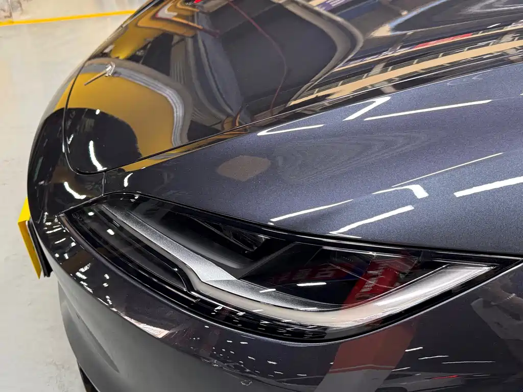 Tesla Model 3 — фото 25