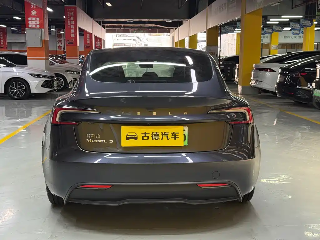 Tesla Model 3 — фото 6